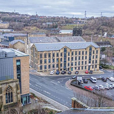 Chic Mill Conversion Beside Piece Hall & Eureka! Halifax Exterior photo